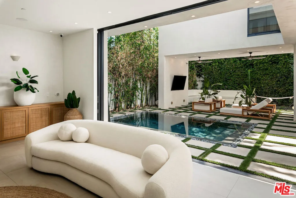 839 N Genesee Avenue, Los Angeles, California 90046 home-pic-4